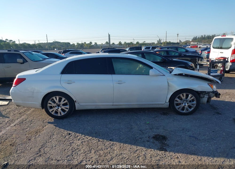 2009 TOYOTA AVALON XLS VIN: 4T1BK36B39U334456