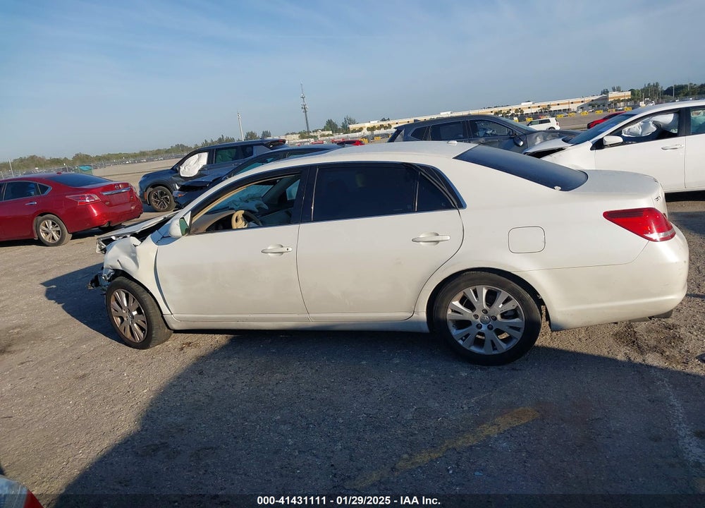 2009 TOYOTA AVALON XLS VIN: 4T1BK36B39U334456