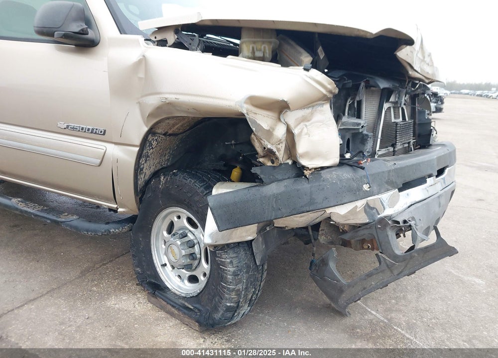 2004 CHEVROLET SILVERADO 2500HD LS VIN: 1GCHK23U54F188248
