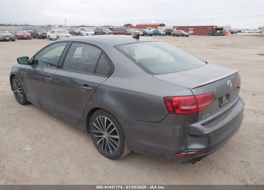 2015 VOLKSWAGEN JETTA 1.8T SPORT VIN: 3VWD17AJ8FM320667