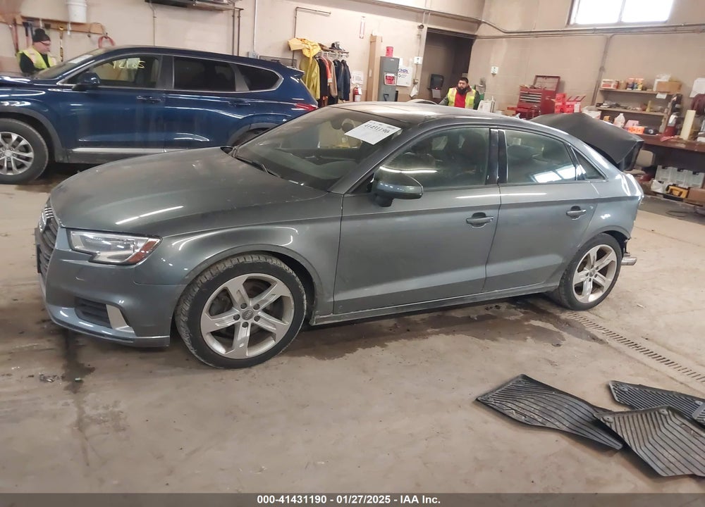 2017 AUDI A3 VIN: WAUB8GFF1H1031556