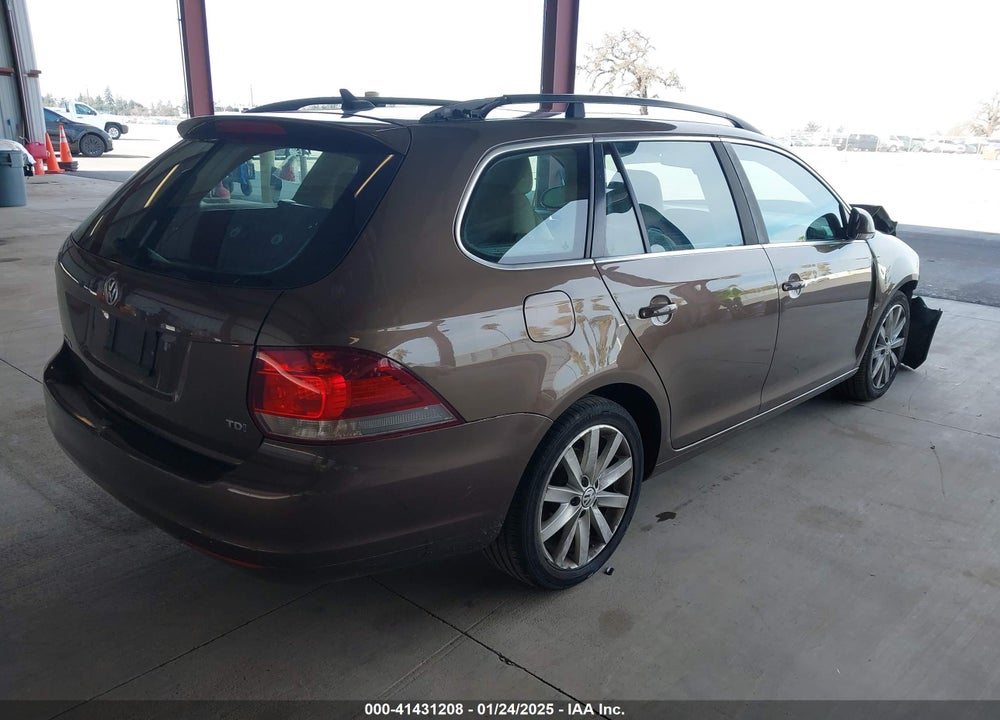 2014 VOLKSWAGEN JETTA SPORTWAGEN VIN: 3VWPL7AJ9EM605982