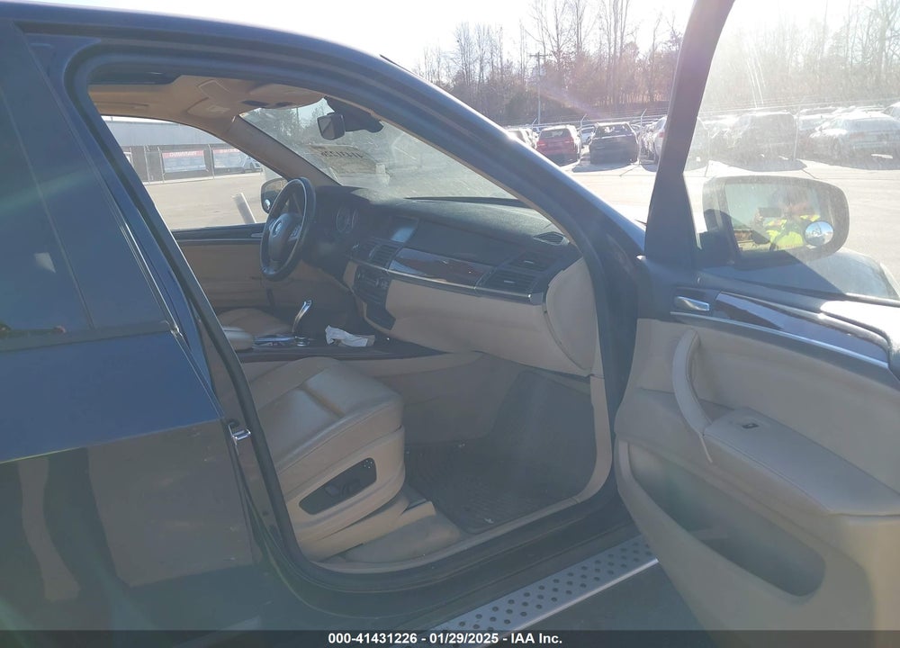 2010 BMW X5 VIN: 5UXFE4C51AL277782