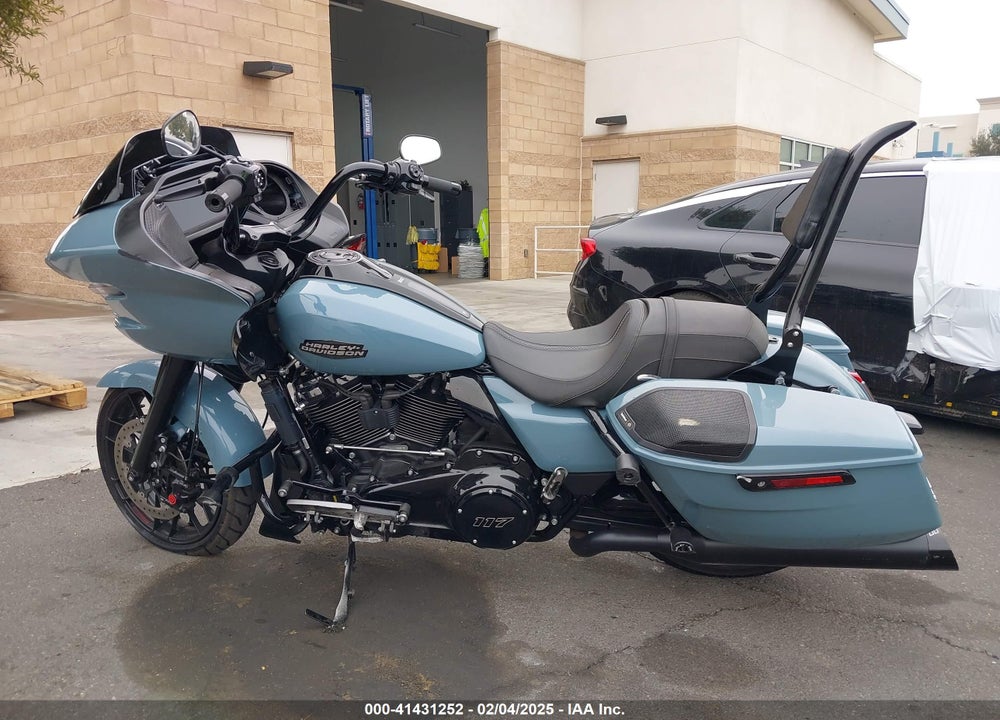 2024 HARLEY-DAVIDSON FLTRX VIN: 1HD1KH722RB613807
