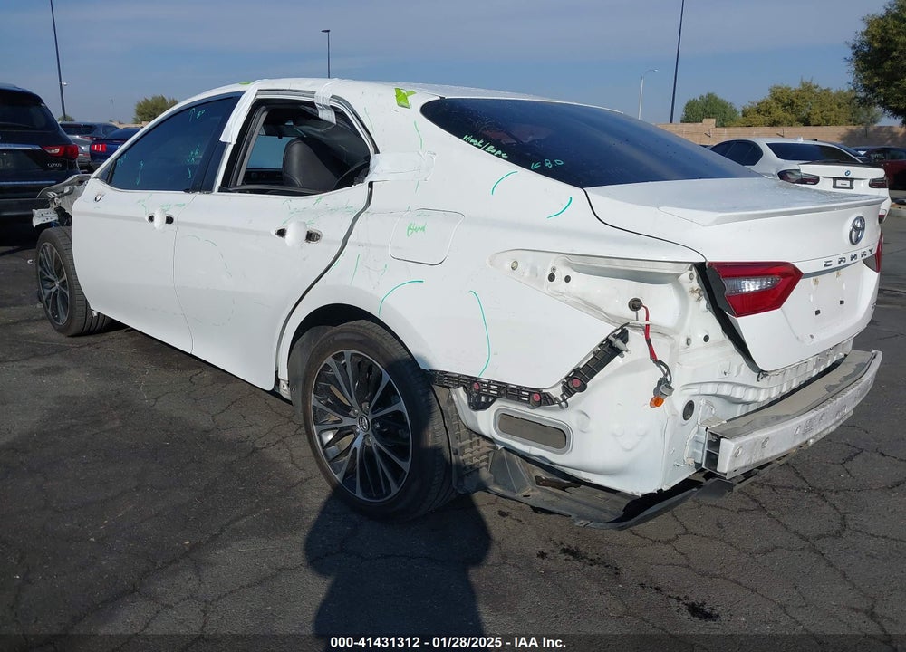 2018 TOYOTA CAMRY SE VIN: JTNB11HK2J3038746