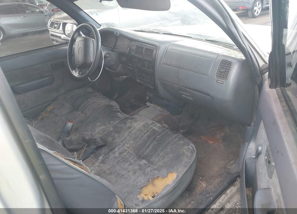 2000 TOYOTA TACOMA VIN: 4TANL42N3YZ584751