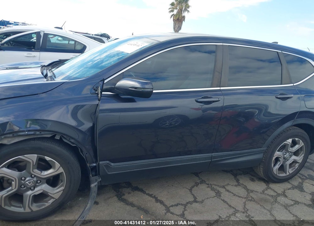 2019 HONDA CR-V VIN: 7FARW1H8XKE027107