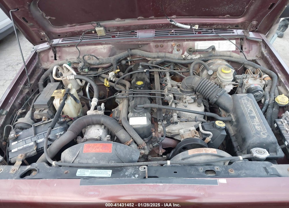 2000 JEEP CHEROKEE VIN: 1J4FF48S2YL256117