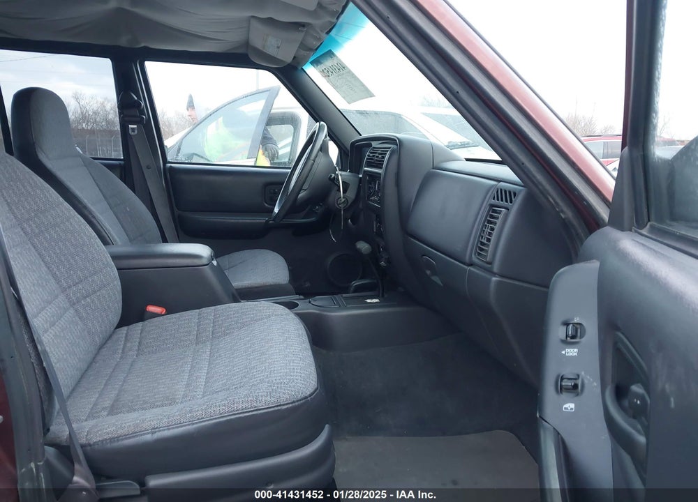 2000 JEEP CHEROKEE VIN: 1J4FF48S2YL256117