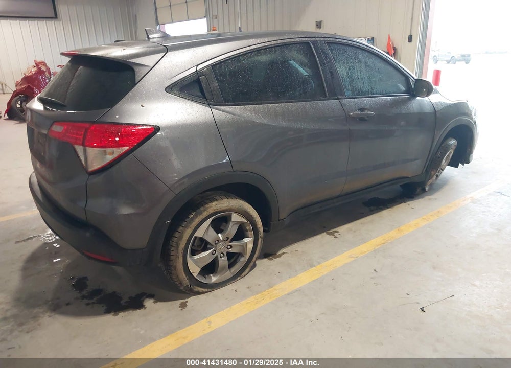 2022 HONDA HR-V 2WD LX VIN: 3CZRU5H39NM741737