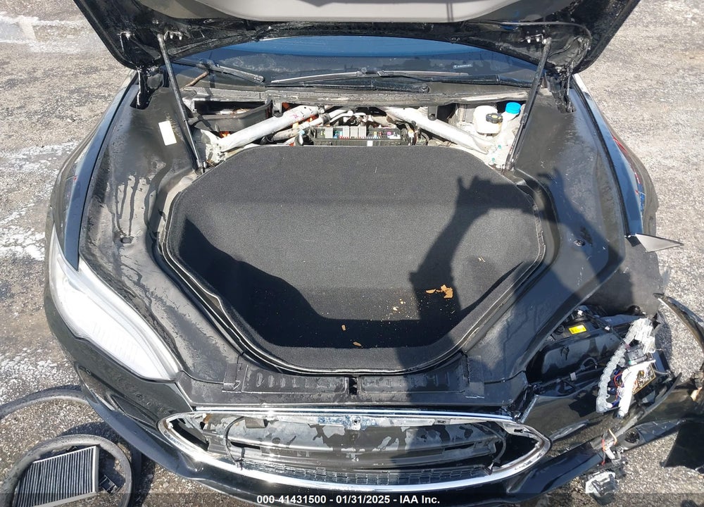 2015 TESLA MODEL S VIN: 5YJSA1E24FF118777
