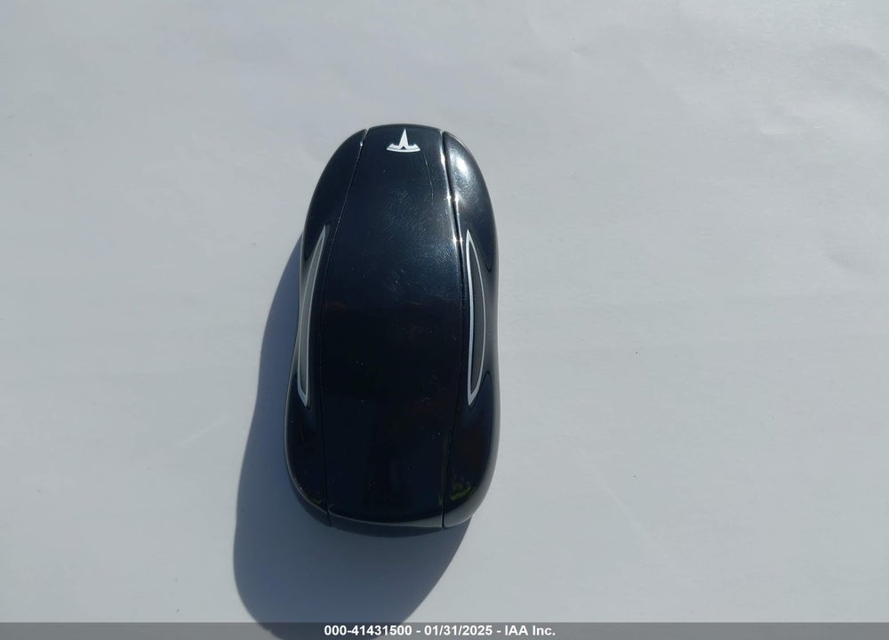 2015 TESLA MODEL S VIN: 5YJSA1E24FF118777