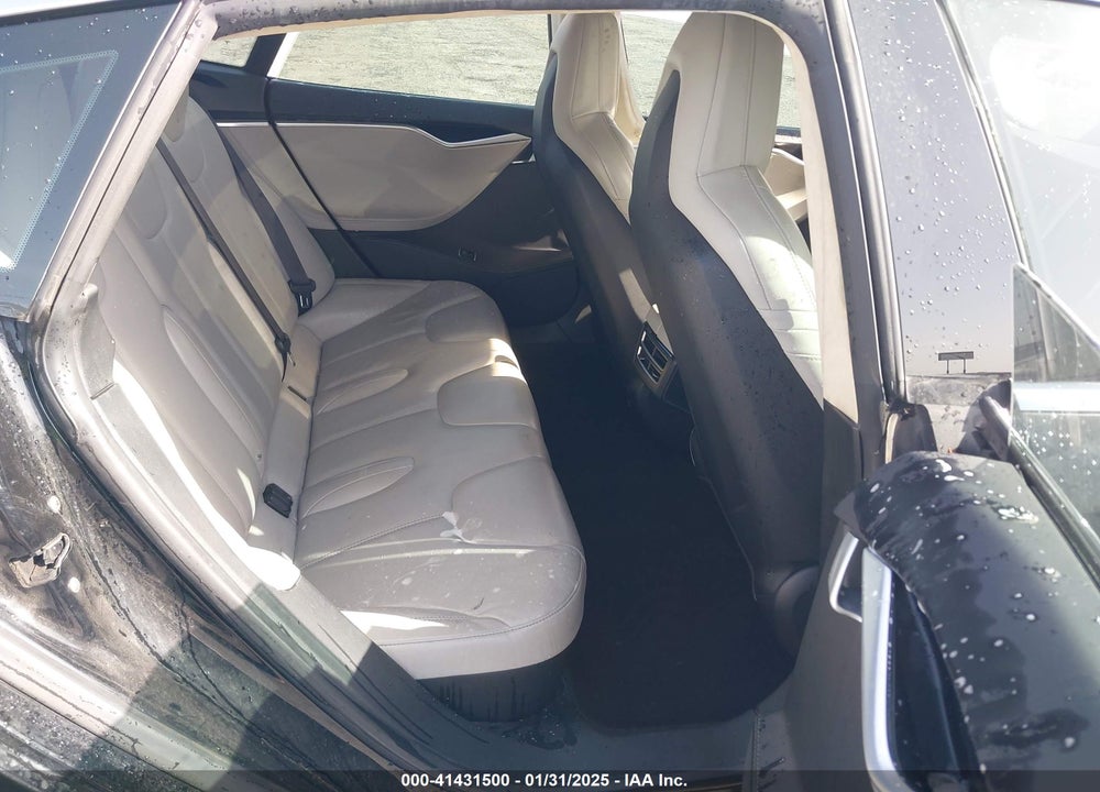 2015 TESLA MODEL S VIN: 5YJSA1E24FF118777
