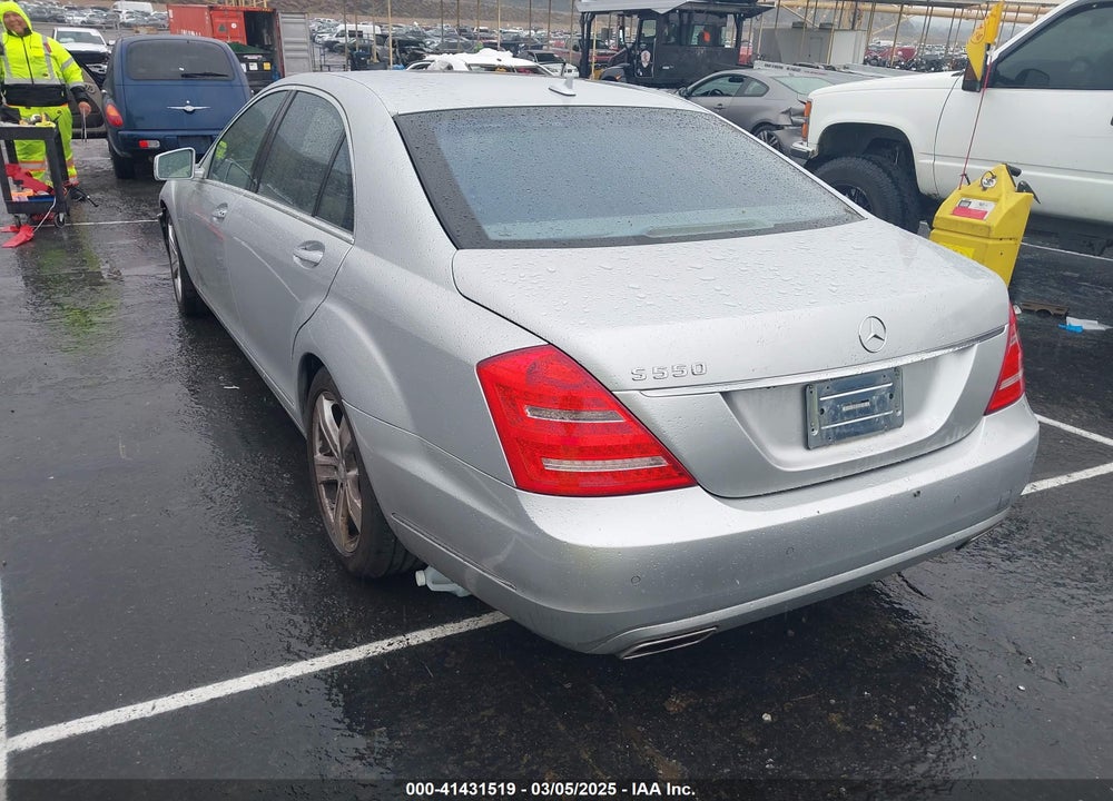 2010 MERCEDES-BENZ S 550 VIN: WDDNG7BB6AA338951