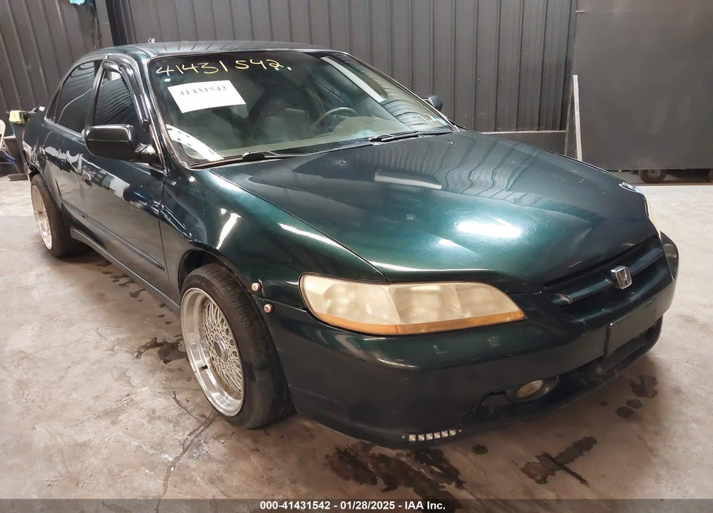 1999 HONDA ACCORD LX VIN: JHMCG665XXC004207