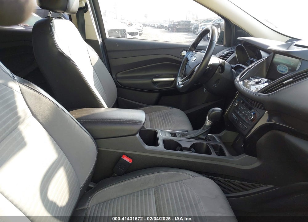 2017 FORD ESCAPE VIN: 1FMCU0J97HUD21404