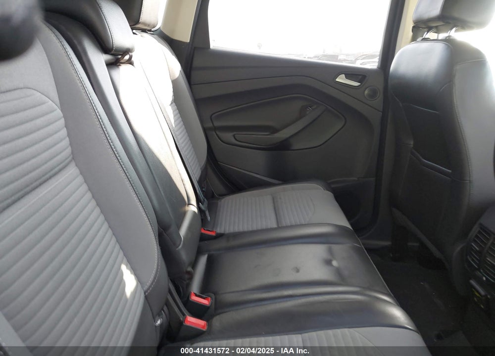 2017 FORD ESCAPE VIN: 1FMCU0J97HUD21404