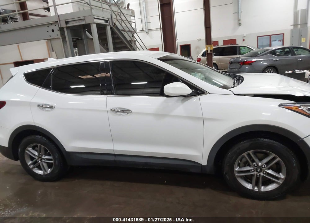 2017 HYUNDAI SANTA FE SPORT 2.4L VIN: 5NMZTDLB2HH001763