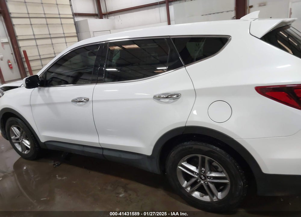 2017 HYUNDAI SANTA FE SPORT 2.4L VIN: 5NMZTDLB2HH001763