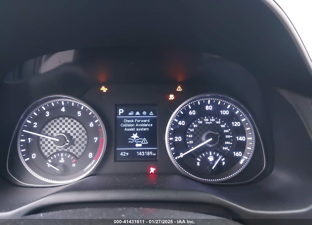 2019 HYUNDAI ELANTRA VIN: 5NPD84LF3KH416518