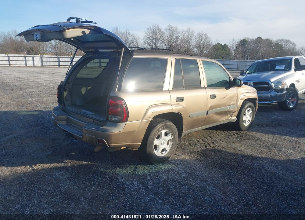 2003 CHEVROLET TRAILBLAZER LS VIN: 1GNDS13S132141352