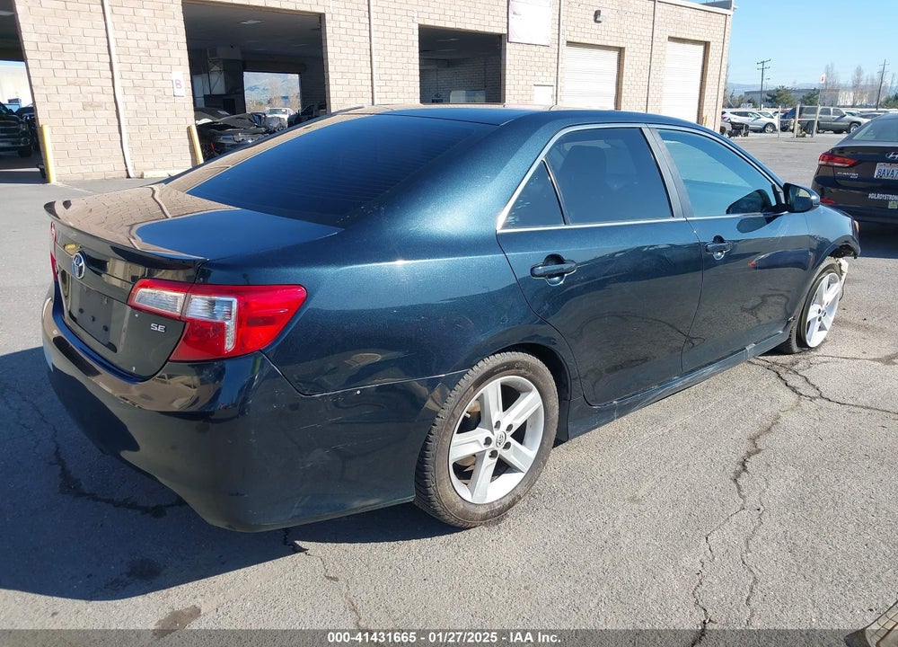 2014 TOYOTA CAMRY SE VIN: 4T1BF1FK3EU819800