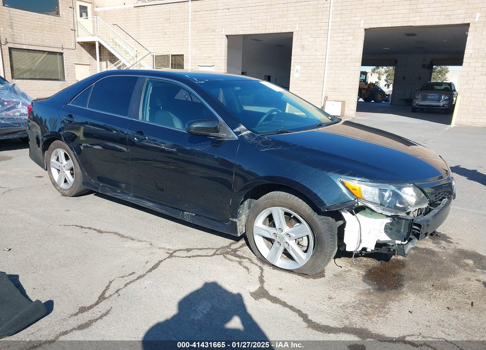 2014 TOYOTA CAMRY SE VIN: 4T1BF1FK3EU819800
