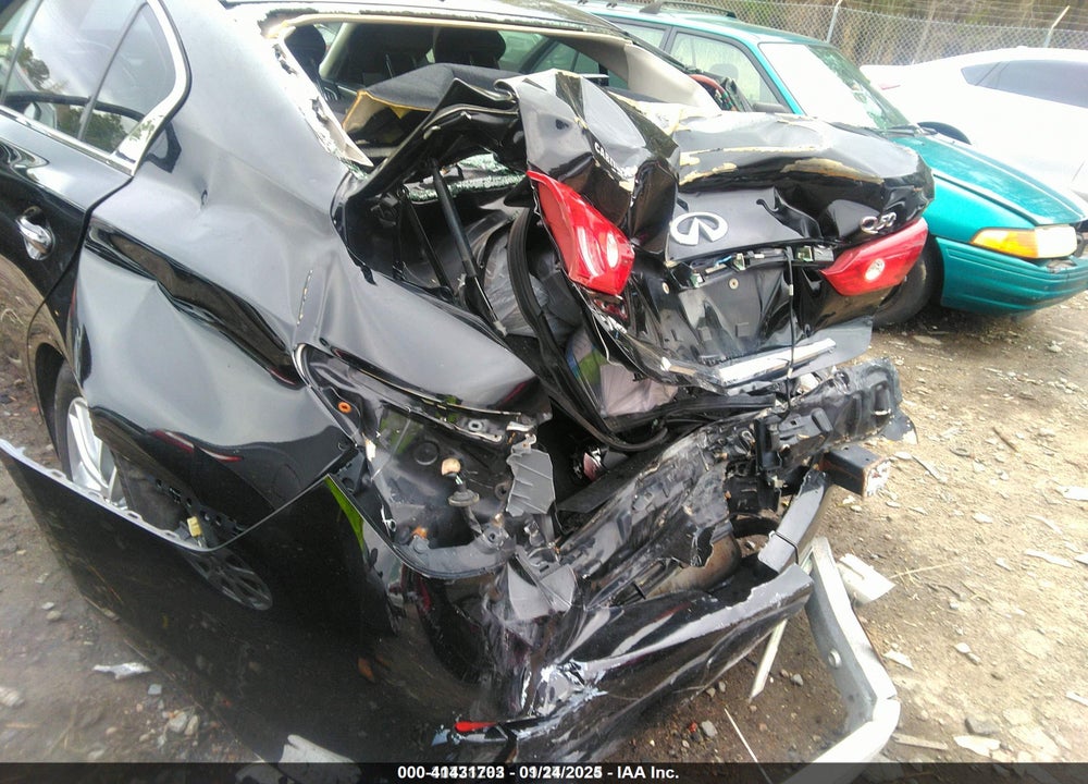 2015 INFINITI Q50 VIN: JN1BV7AR9FM412907