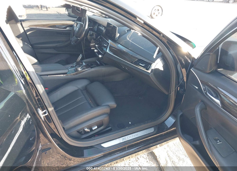 2018 BMW 530E VIN: WBAJA9C5XJB249499