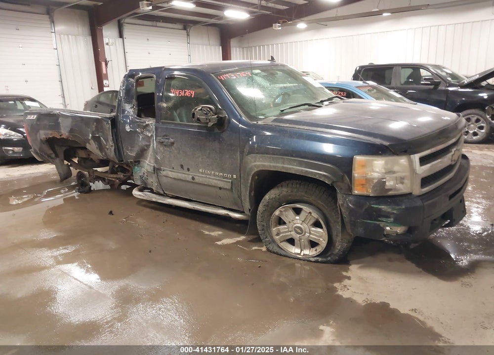 2009 CHEVROLET SILVERADO 1500 LTZ VIN: 2GCEK390791125843