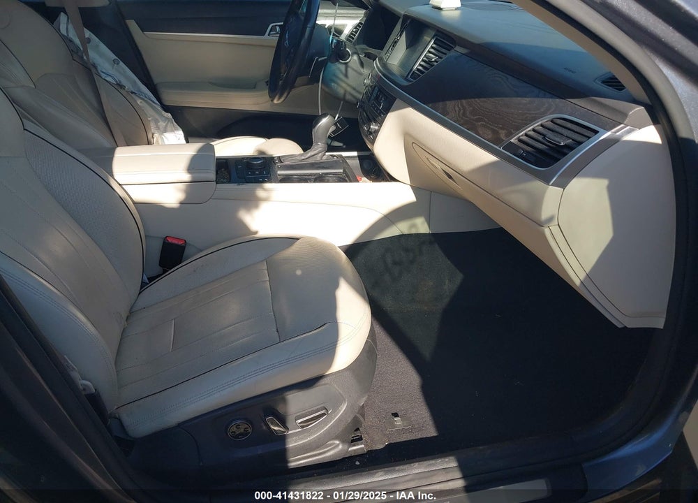 2017 GENESIS G80 VIN: KMHGN4JF6HU173239