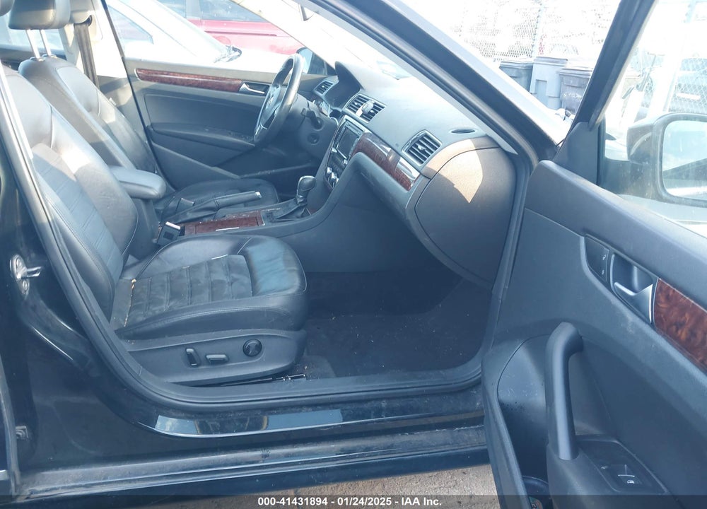 2012 VOLKSWAGEN PASSAT VIN: 1VWCN7A31CC079534