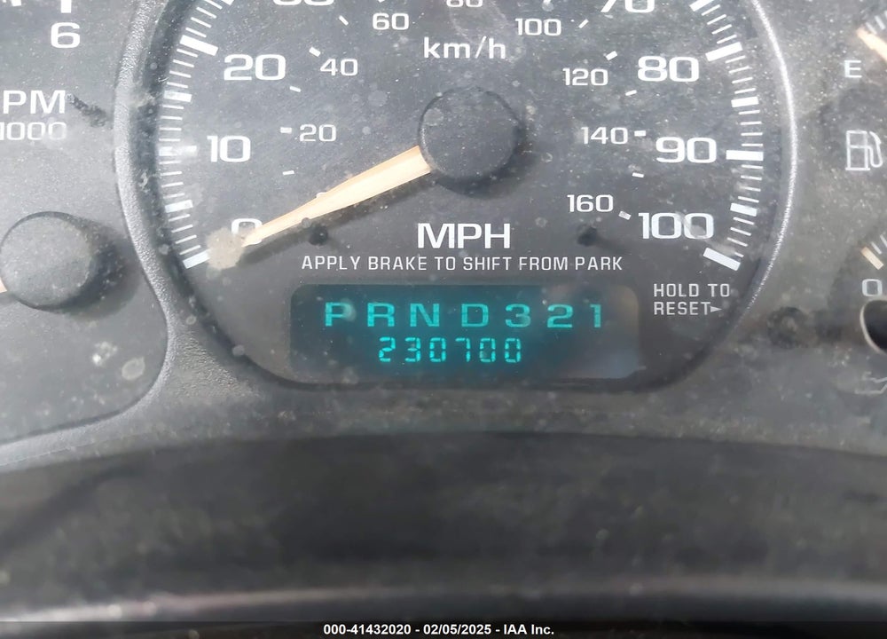 2002 CHEVROLET TAHOE LS VIN: 1GNEC13Z42R155637