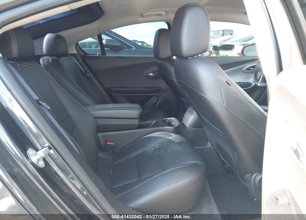 2015 CHEVROLET VOLT VIN: 1G1RD6E49FU137197