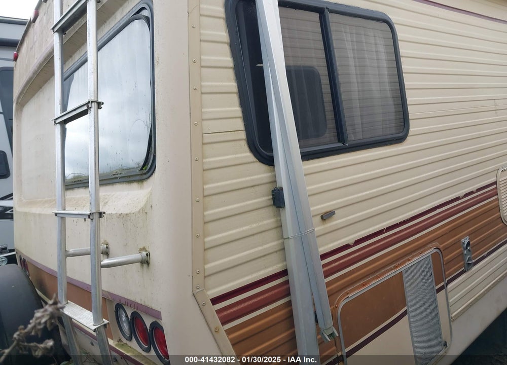 1985 FORD ECONOLINE E350 CUTAWAY VAN VIN: 1FDKE30L4FHB03661