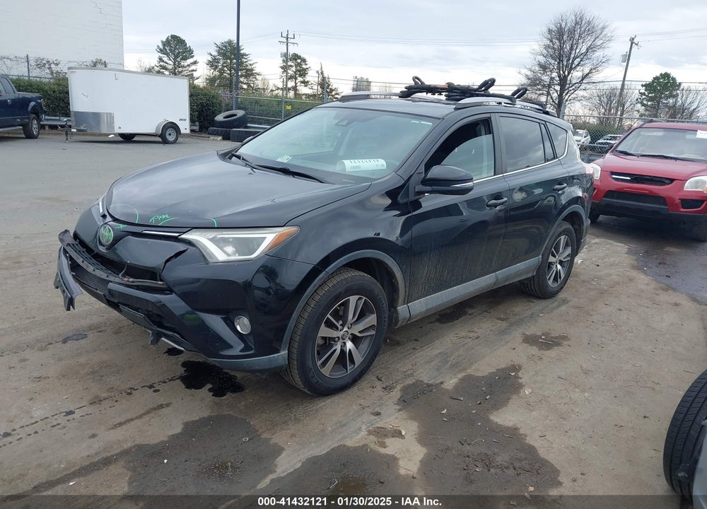 2017 TOYOTA RAV4 XLE VIN: 2T3RFREV9HW647390