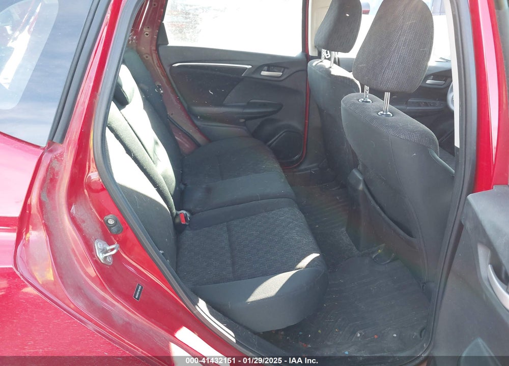 2015 HONDA FIT LX VIN: 3HGGK5H51FM744509