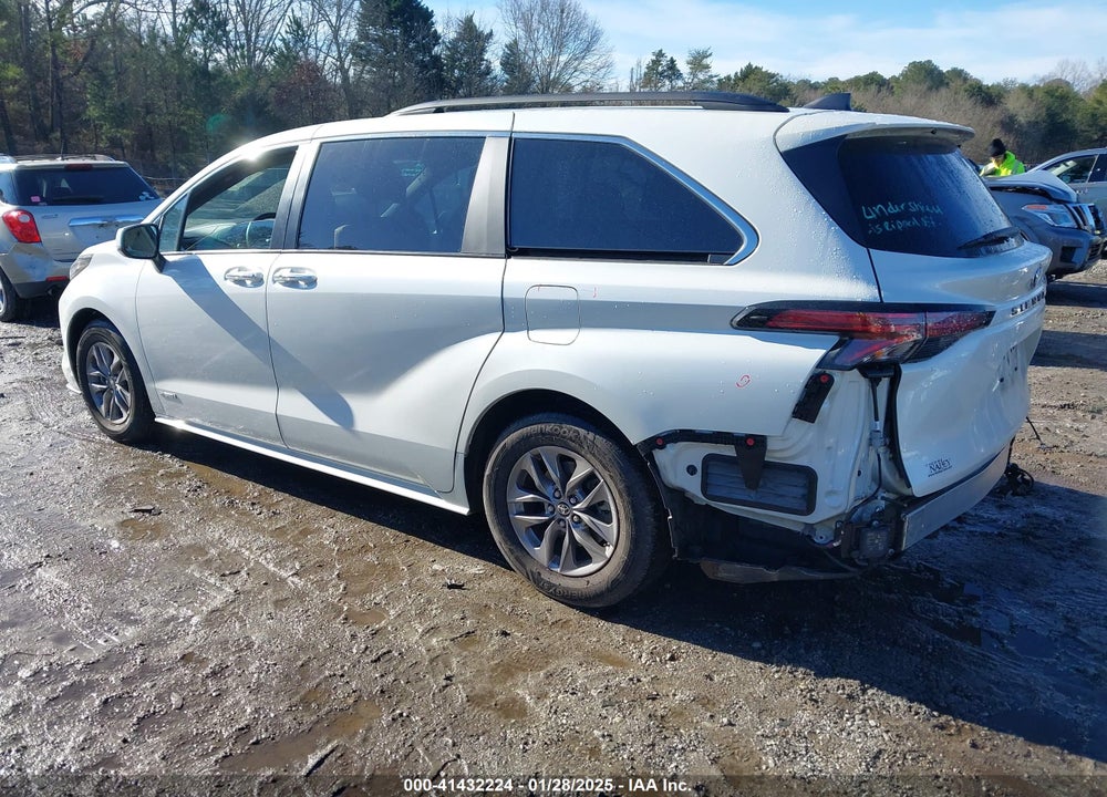 2021 TOYOTA SIENNA VIN: 5TDYRKEC0MS017665