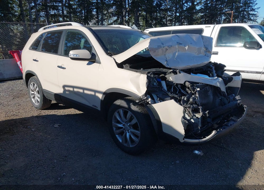 2011 KIA SORENTO EX V6 VIN: 5XYKUDA21BG077932