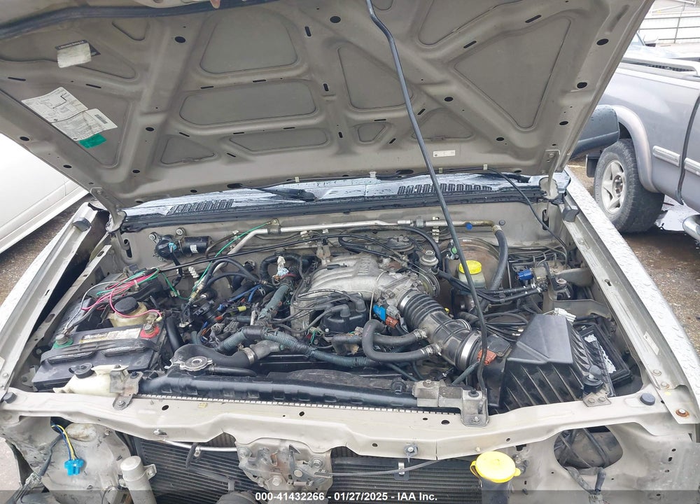 2004 NISSAN XTERRA XE VIN: 5N1ED28T14C663601