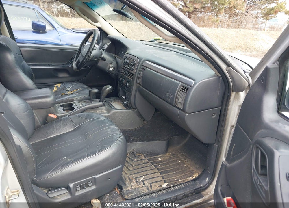 2004 JEEP GRAND CHEROKEE LAREDO VIN: 1J4GW48N94C186172