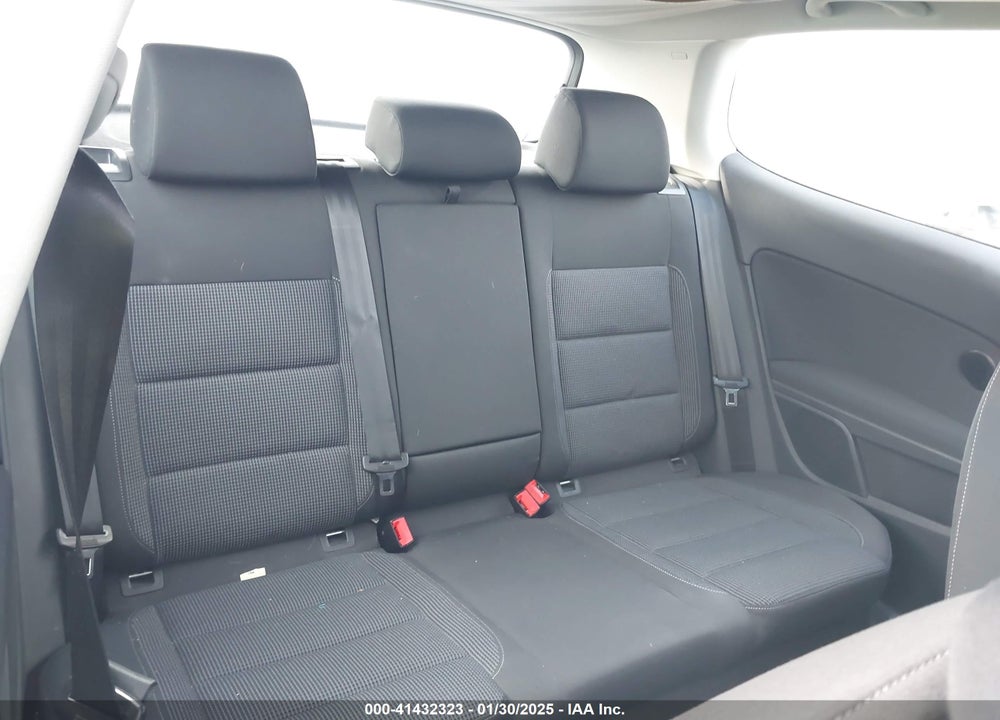 2012 VOLKSWAGEN GOLF VIN: WVWBB7AJ5CW290997