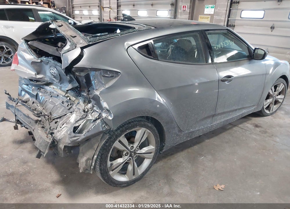 2017 HYUNDAI VELOSTER VIN: KMHTC6AD7HU321025
