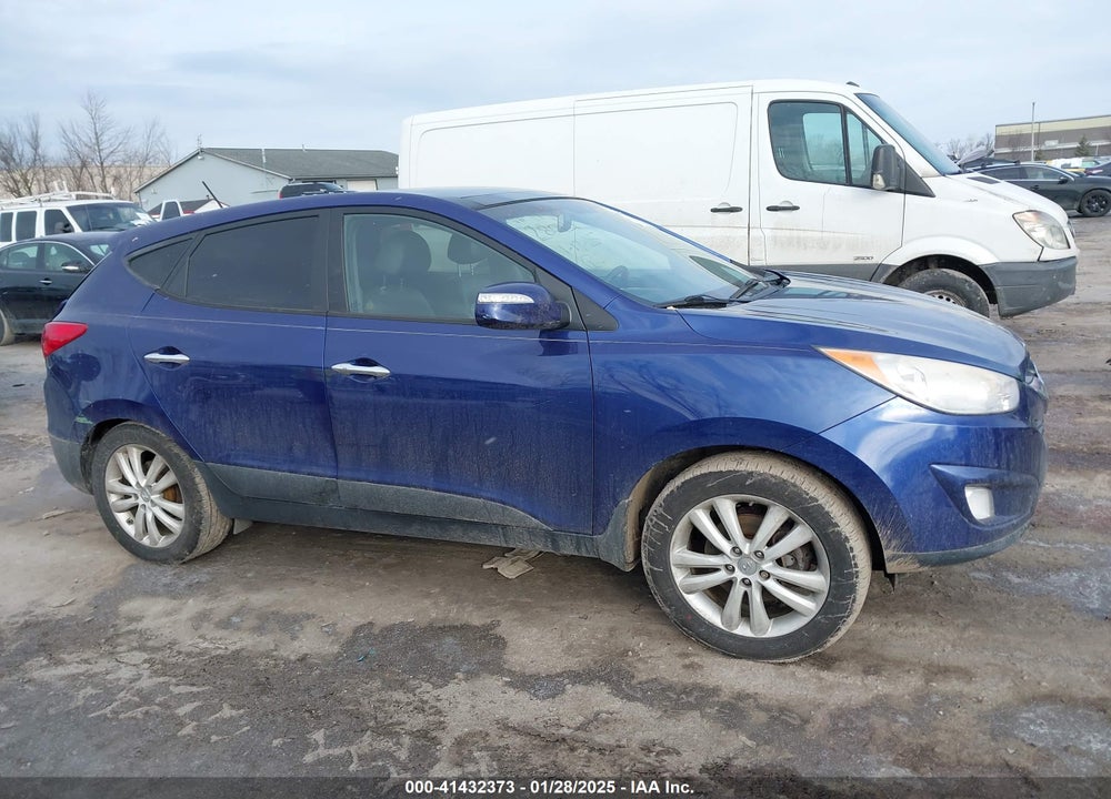 2013 HYUNDAI TUCSON VIN: KM8JU3AC2DU693487