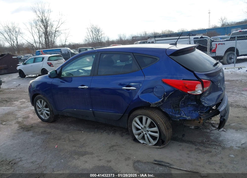 2013 HYUNDAI TUCSON VIN: KM8JU3AC2DU693487