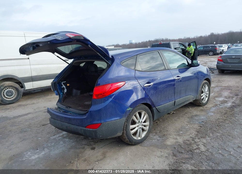 2013 HYUNDAI TUCSON VIN: KM8JU3AC2DU693487