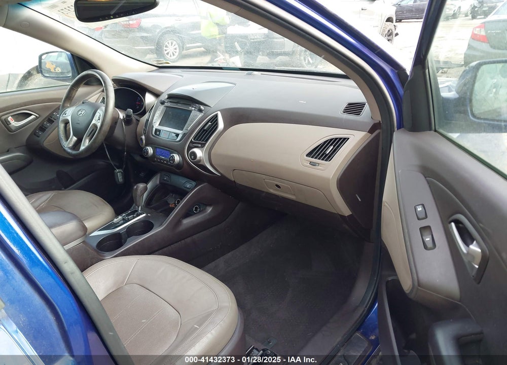 2013 HYUNDAI TUCSON VIN: KM8JU3AC2DU693487