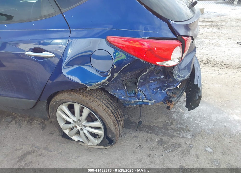 2013 HYUNDAI TUCSON VIN: KM8JU3AC2DU693487