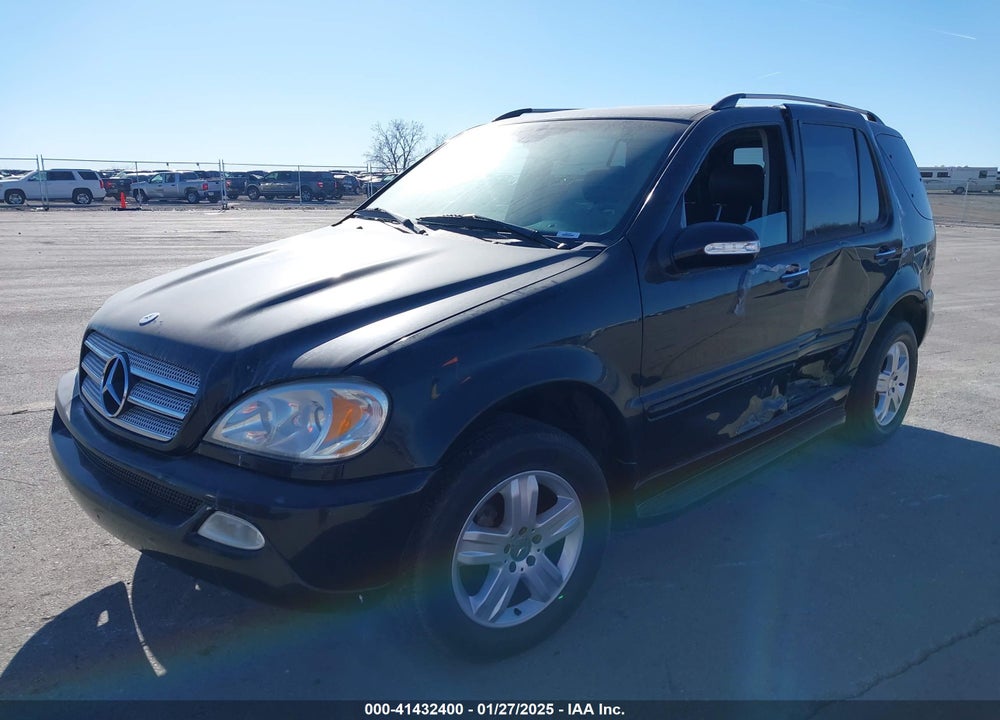 2005 MERCEDES-BENZ ML 500 4MATIC VIN: 4JGAB75E25A540894
