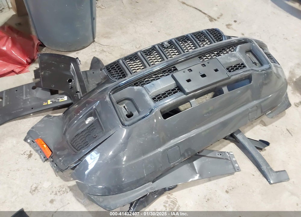 2024 JEEP GRAND CHEROKEE 4XE VIN: 1C4RJYB60R8529449